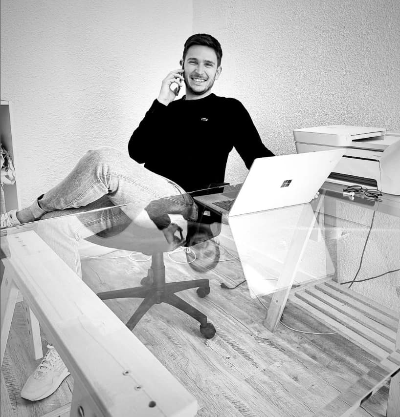 César